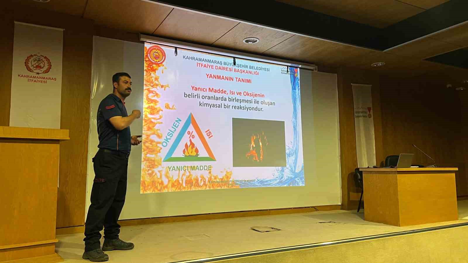 Kahramanmaraş itfaiyesinden yangın ve arama kurtarma tatbikatı
