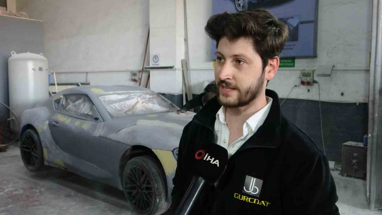 Geri d&ouml;n&uuml;ş&uuml;m plastik atıklarını 3 boyutlu yazıcıda işleyerek araba &uuml;retti
