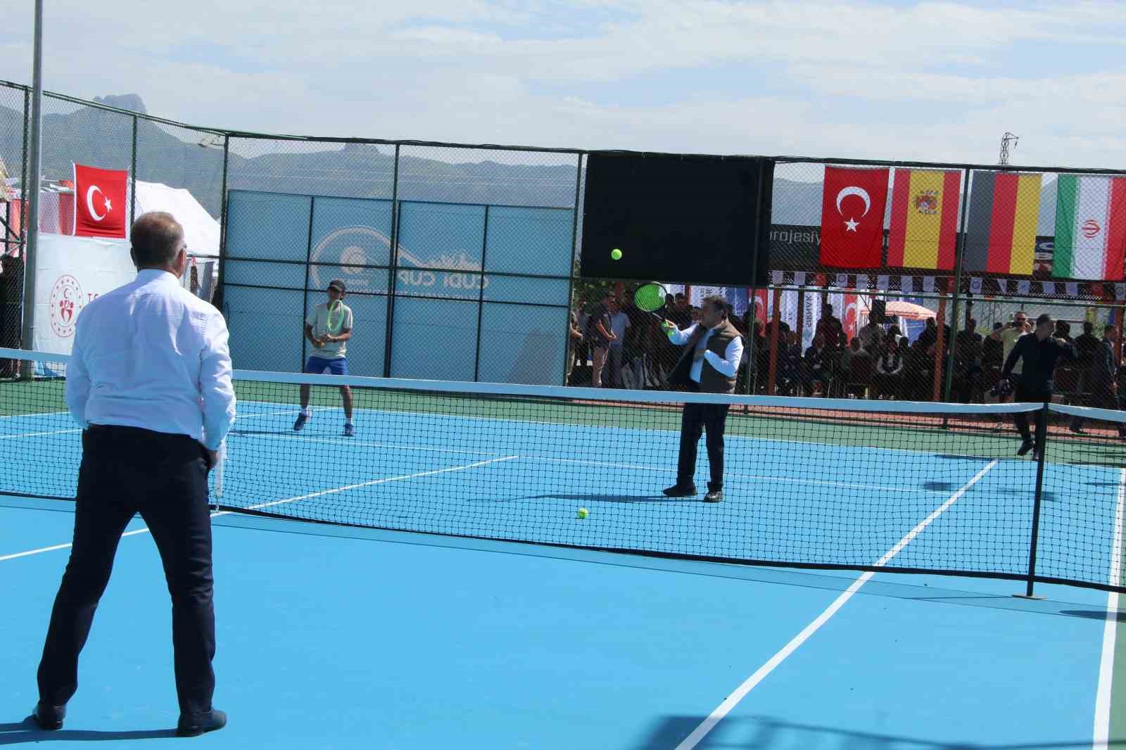 Cudi Dağı eteklerinde raket sesleri 3. kez yankılanmaya başladı
