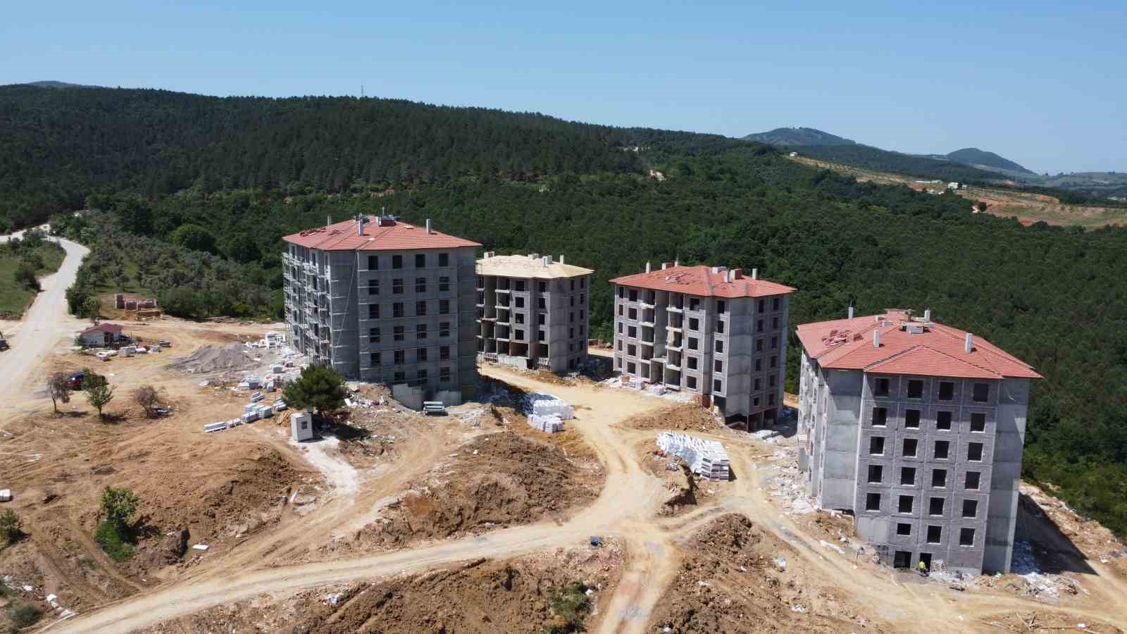 Bursa&rsquo;da yeni TOKİ projesinde bloklar y&uuml;kseliyor

