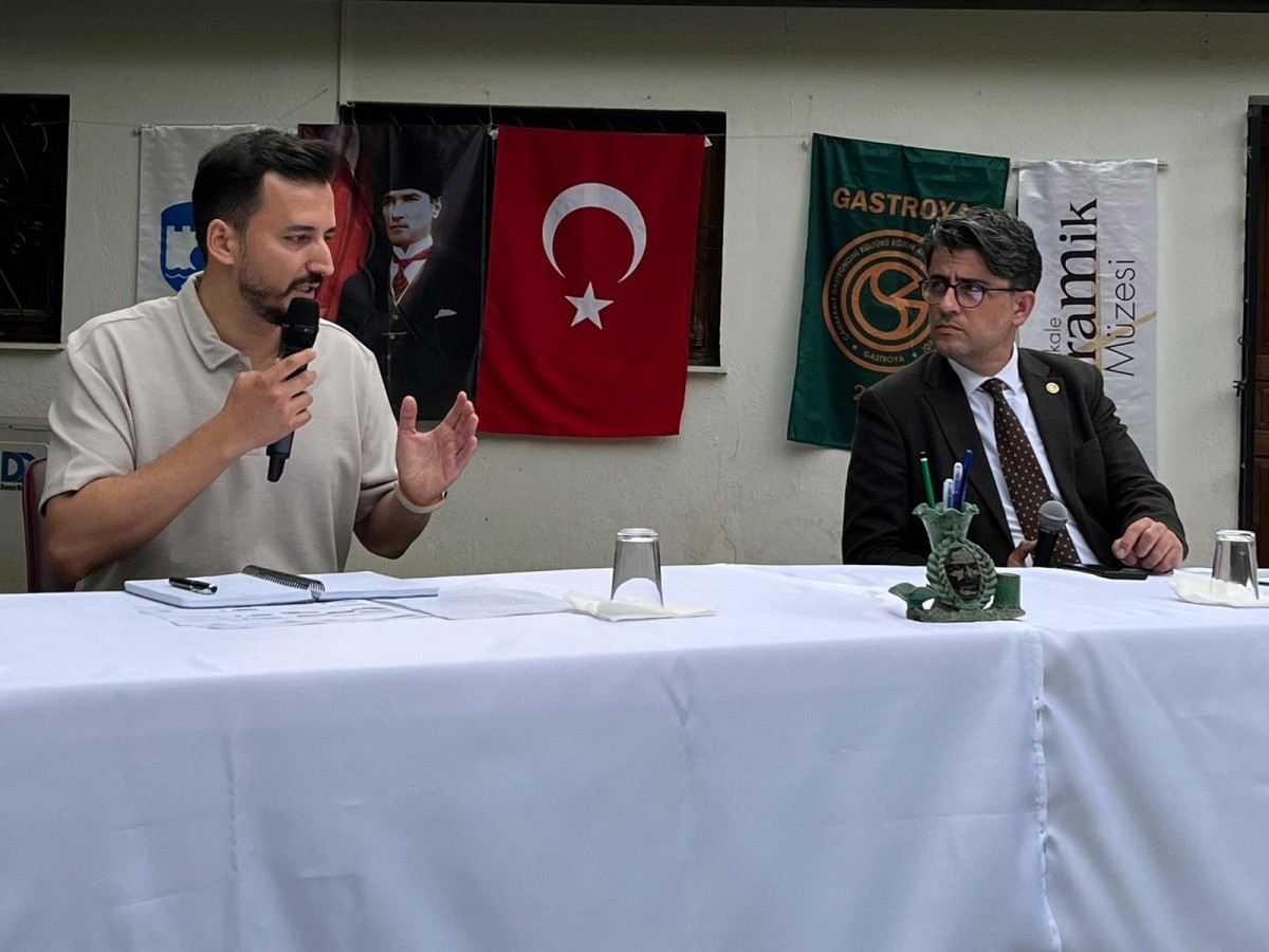 &Ccedil;OM&Uuml; Rekt&ouml;r&uuml; Erenoğlu, Gastroya S&ouml;yleşilerinin ilk konuğu oldu
