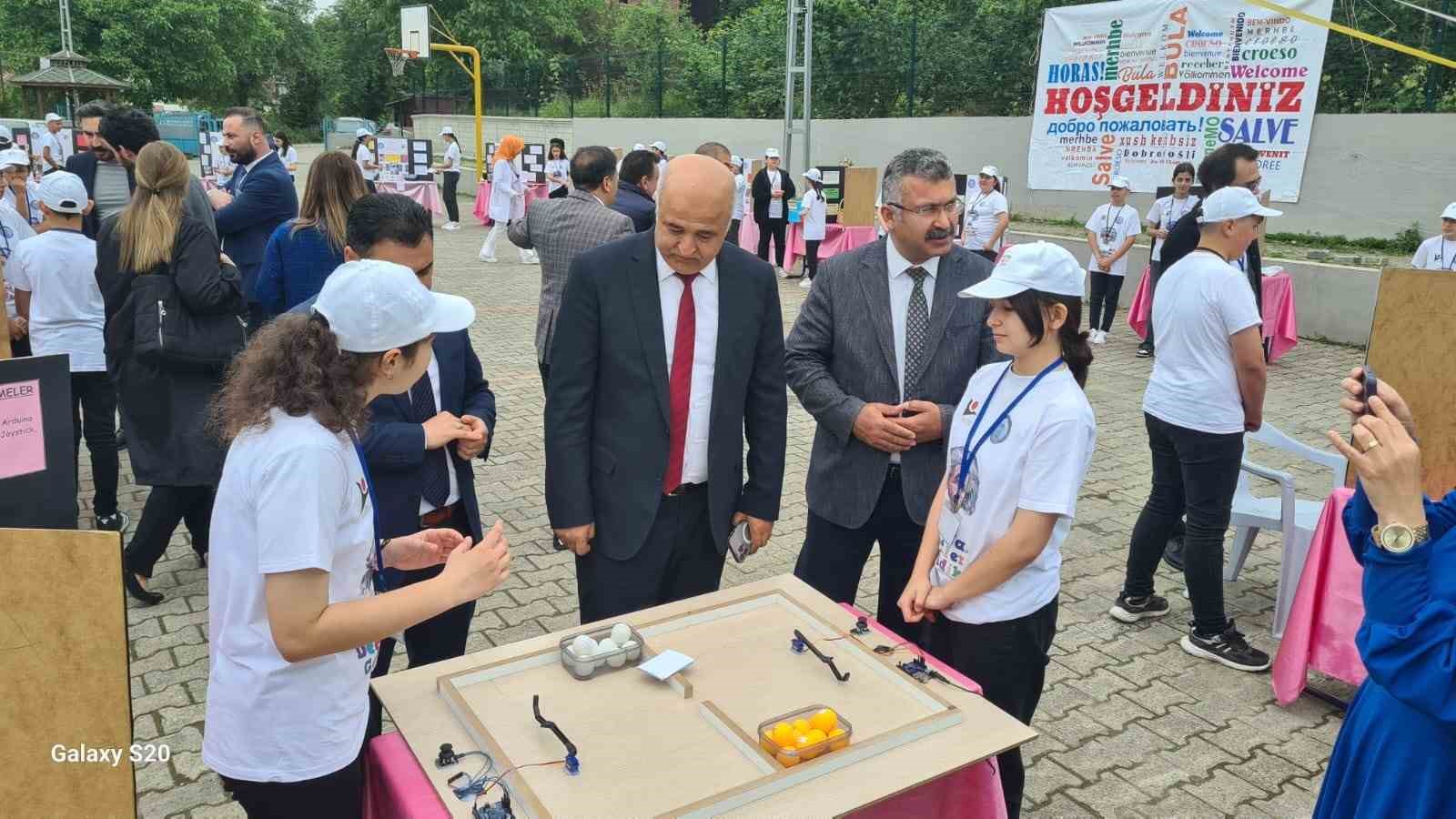 Alaplı Mollabey Ortaokulunda "Tubitak" Bilim Fuarı
