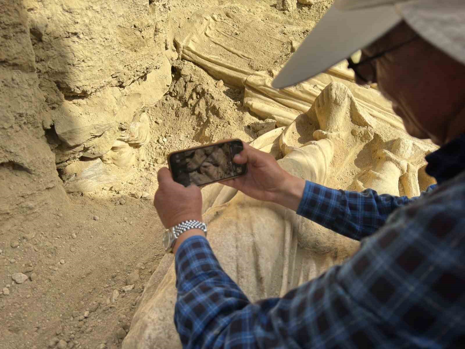 Hygieia’nın heykel başı bulundu 