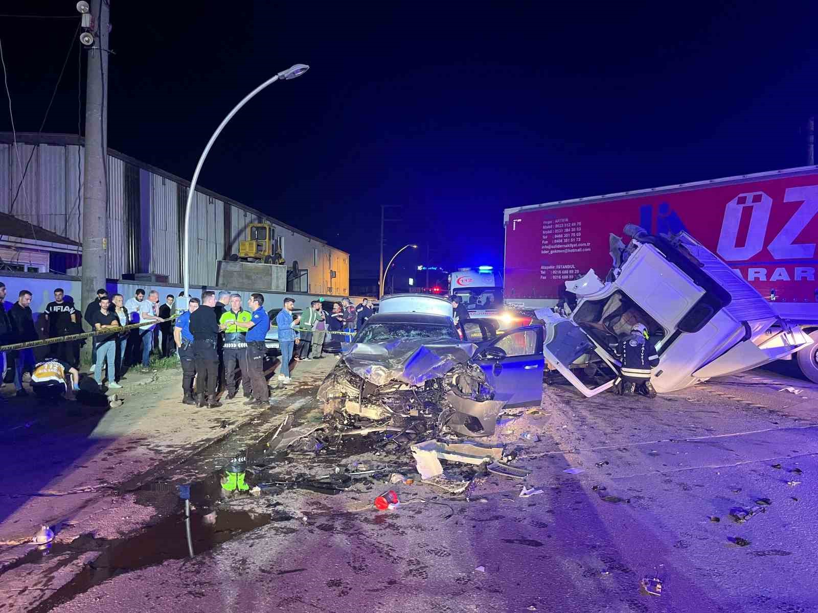 Tırın kabini kopmuş, 6 kişi yaralanmıştı: Kaza güvenlik kamerasında