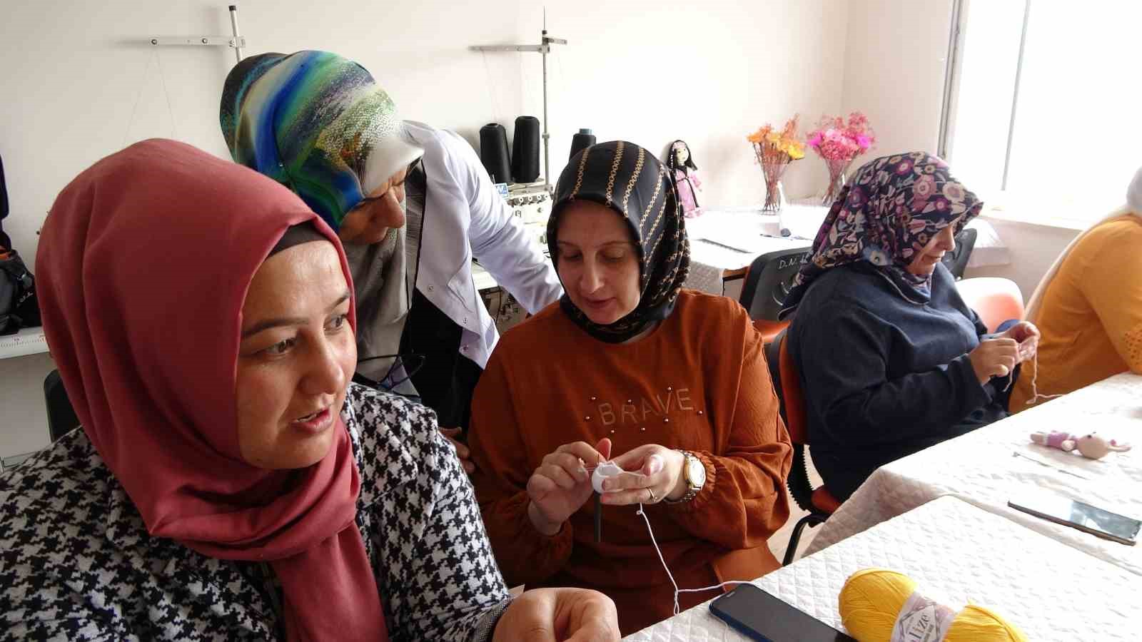 Tatvan&rsquo;da amigurumi kursuna yoğun ilgi
