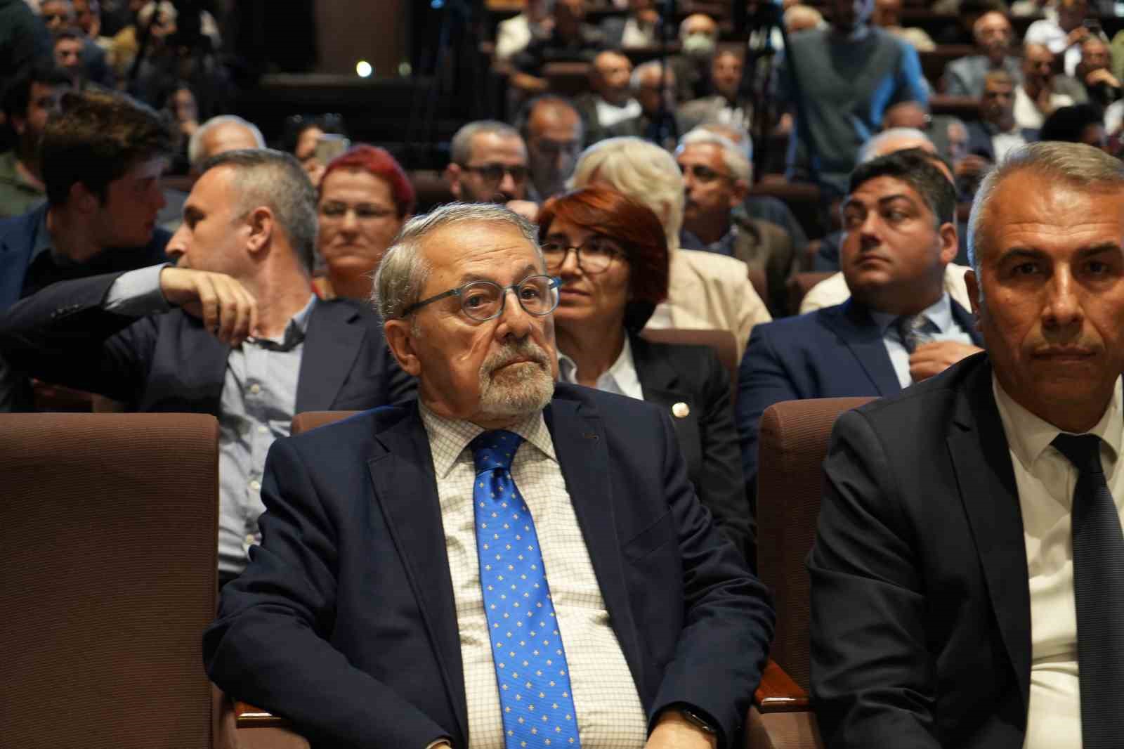 Prof. Dr. Görür: "’Benim ülkem deprem ülkesi’ diyelim, deprem dirençli yerleşim alanları yapalım, bu işi kökten çözelim"