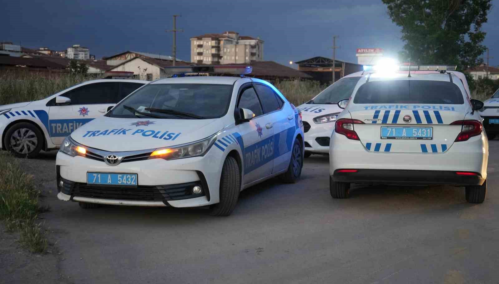 Kırıkkale&rsquo;de motosiklet kazası: 2 gen&ccedil; ağır yaralandı
