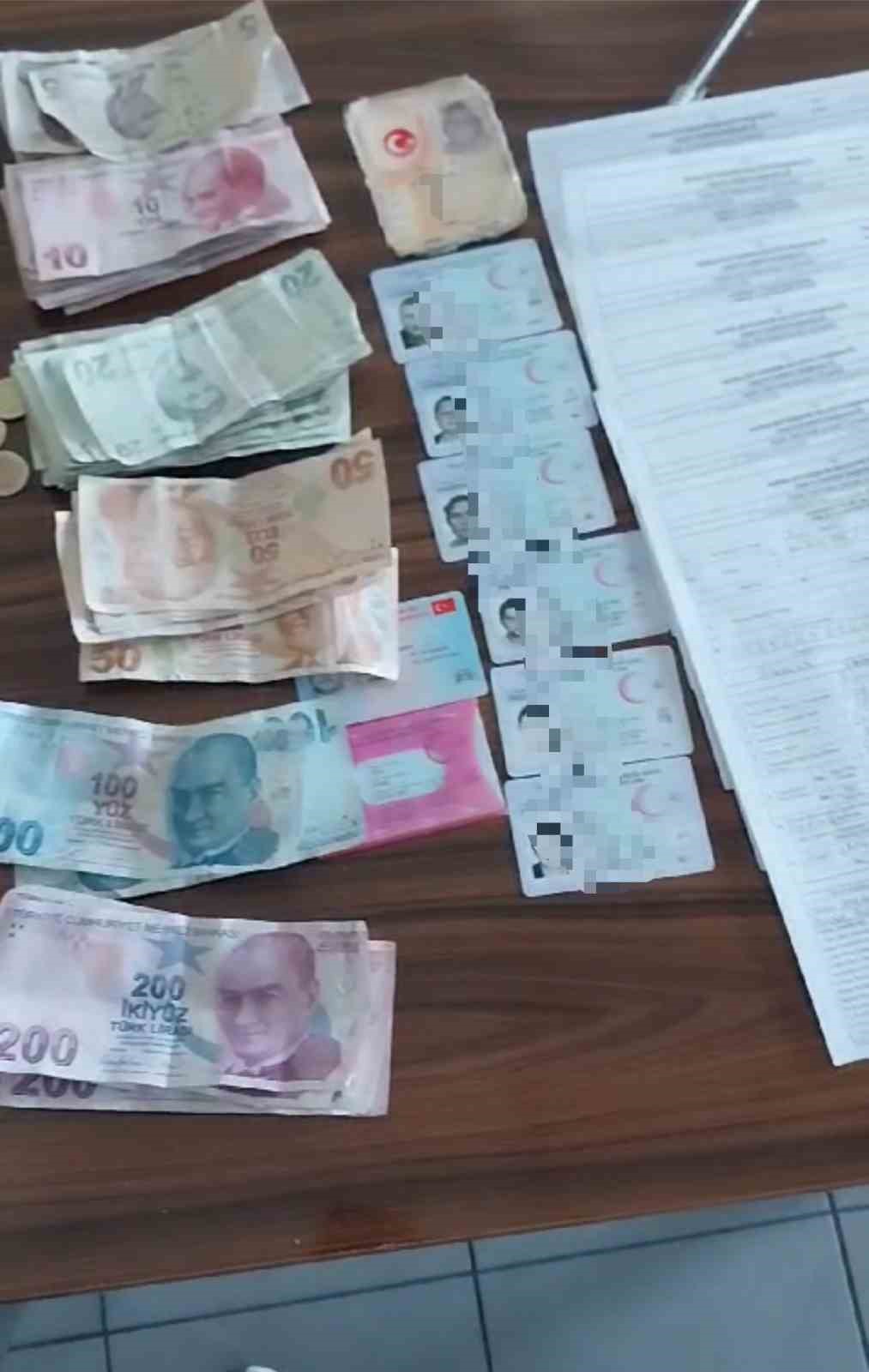 Bursa’da dilencilere operasyon...Aile boyu yakalandılar