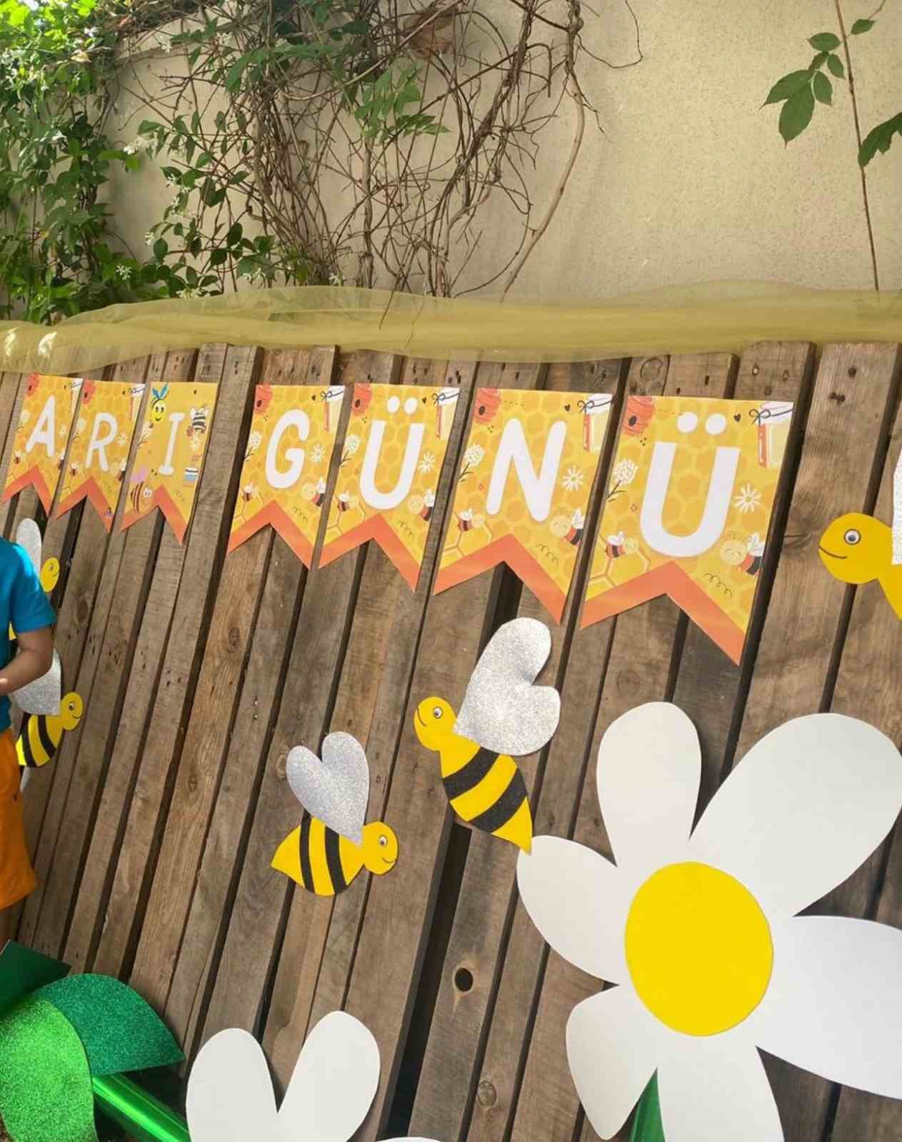 Diyarbakır Final Okulları anaokulu &ouml;ğrencileri D&uuml;nya Arı G&uuml;n&uuml;&rsquo;n&uuml; kutladı
