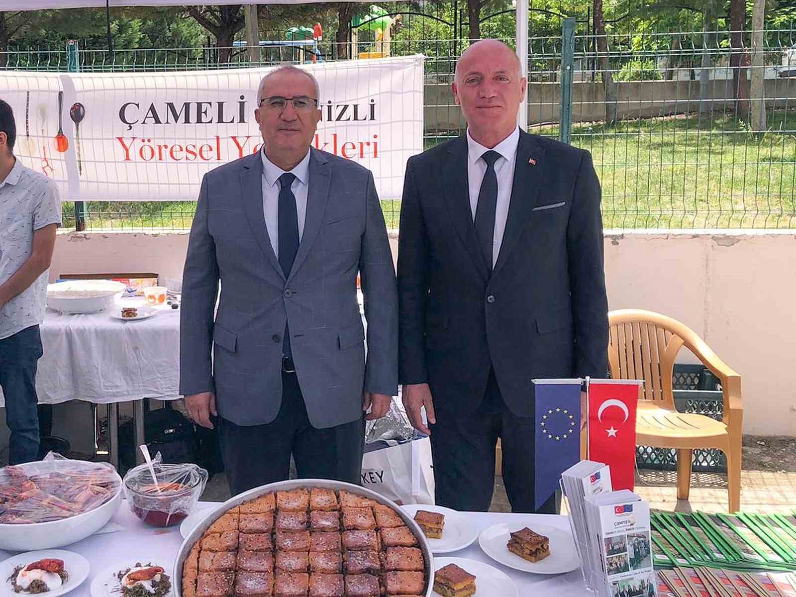 &Ccedil;ameli&rsquo;ye &ouml;zg&uuml; y&ouml;resel yemekler ziyaret&ccedil;ilere tanıtıldı
