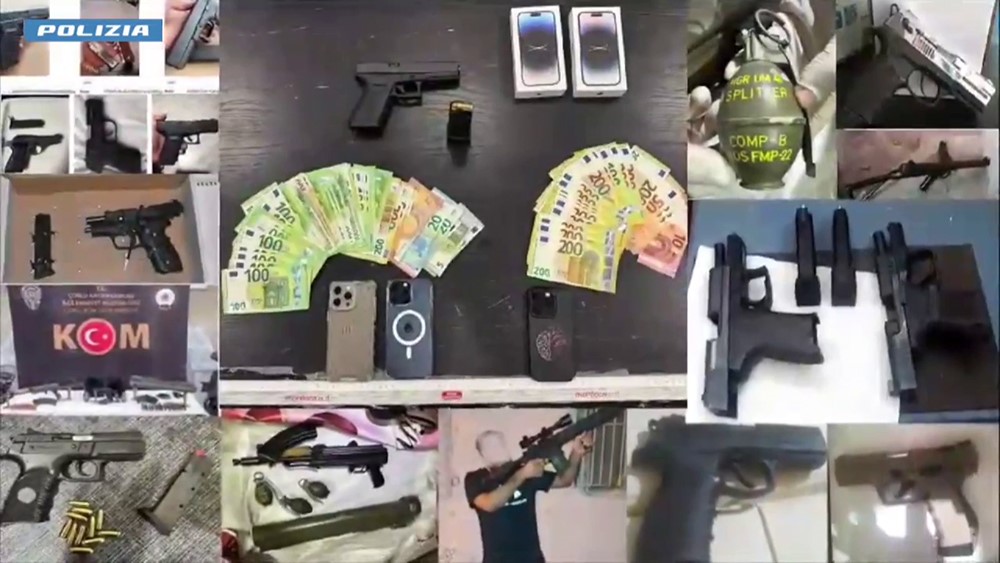 Bakan Yerlikaya: "Organize su&ccedil; &ouml;rg&uuml;t&uuml; lideri Barış Boyun İtalya&rsquo;da yakalandı"
