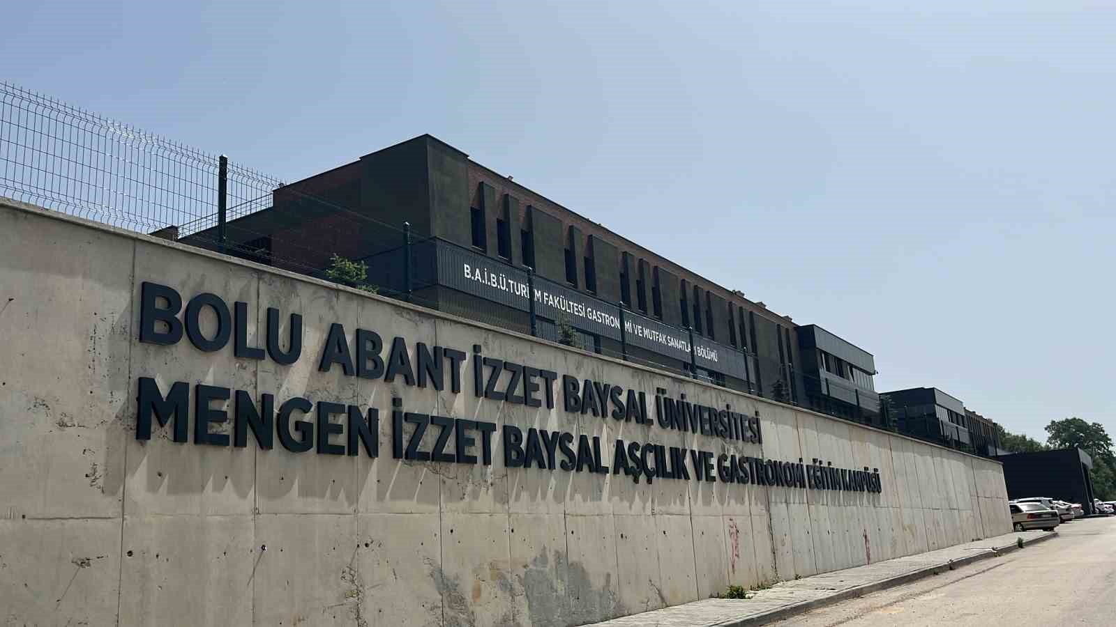 Bu ilçe dünyanın aşçı fabrikası
