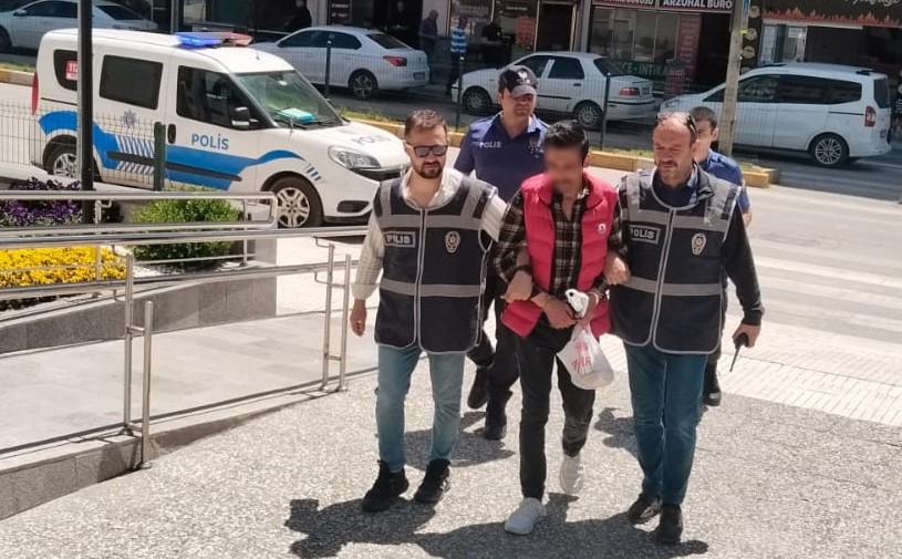 Dolandırıcıların &ldquo;kombi&rdquo; tuzağı polise takıldı
