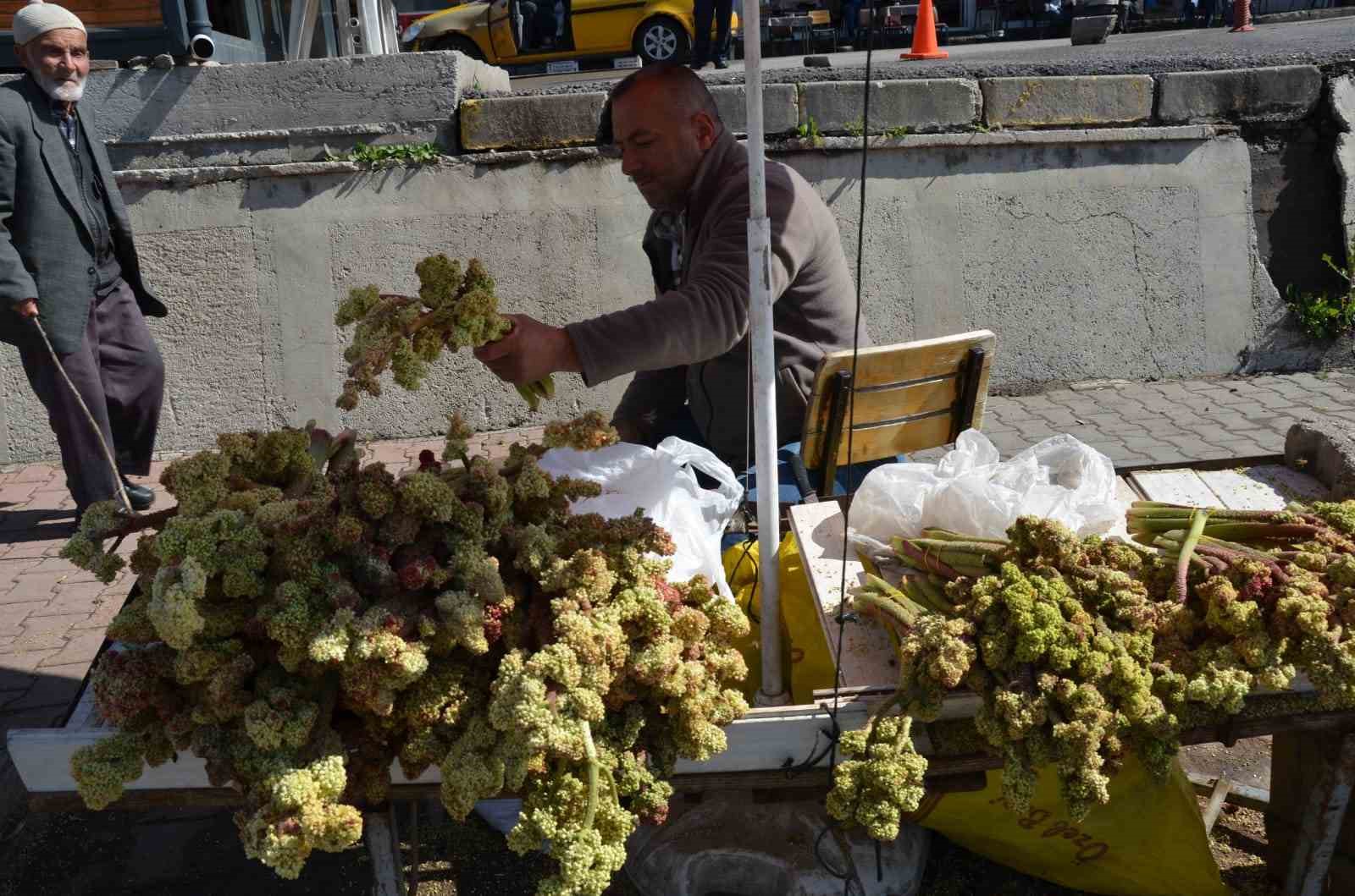 Işgın tezgahlardaki yerini aldı
