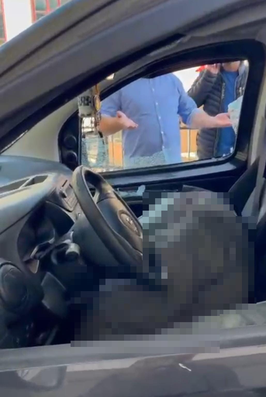 Yol verme kavgası kanlı bitti: 1 &ouml;l&uuml;, 1 yaralı 