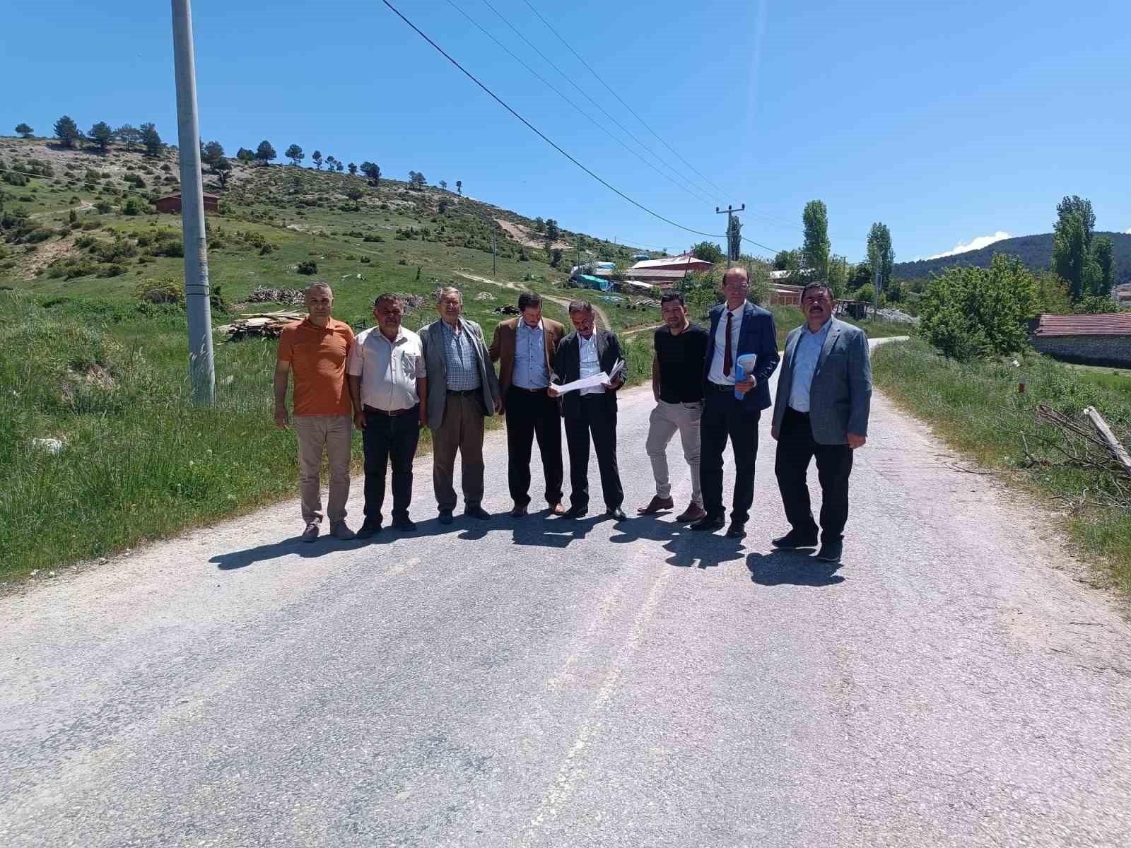 Emet&rsquo;te k&ouml;y bağlantılı eski yolların bakımlarının İl &Ouml;zel İdaresi yol ağına dahil edilmesi istendi

