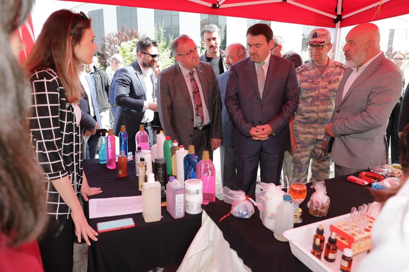 K&uuml;tahya&rsquo;da "Mesleki Teknik Eğitim Fuarı" a&ccedil;ıldı
