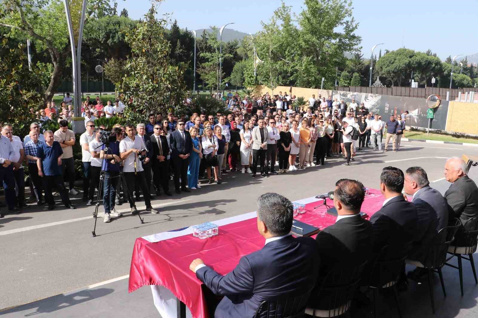 Manisa Büyükşehir Belediyesi çalışanlarına büyük destek
