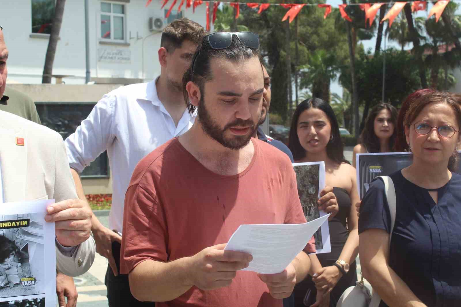 Alanya’da hayvanseverlerden sokak hayvanları düzenlemesine tepki
