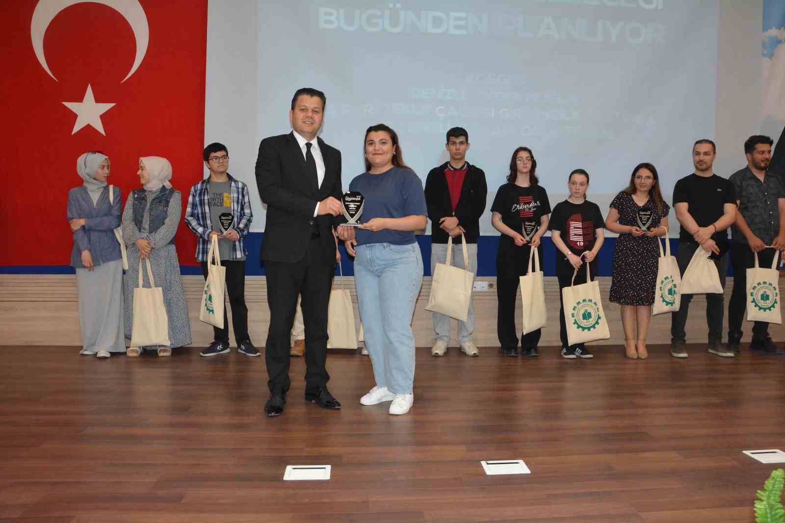 Denizli&rsquo;de 27 girişimciye 27 milyon TL&rsquo;lik destek verildi
