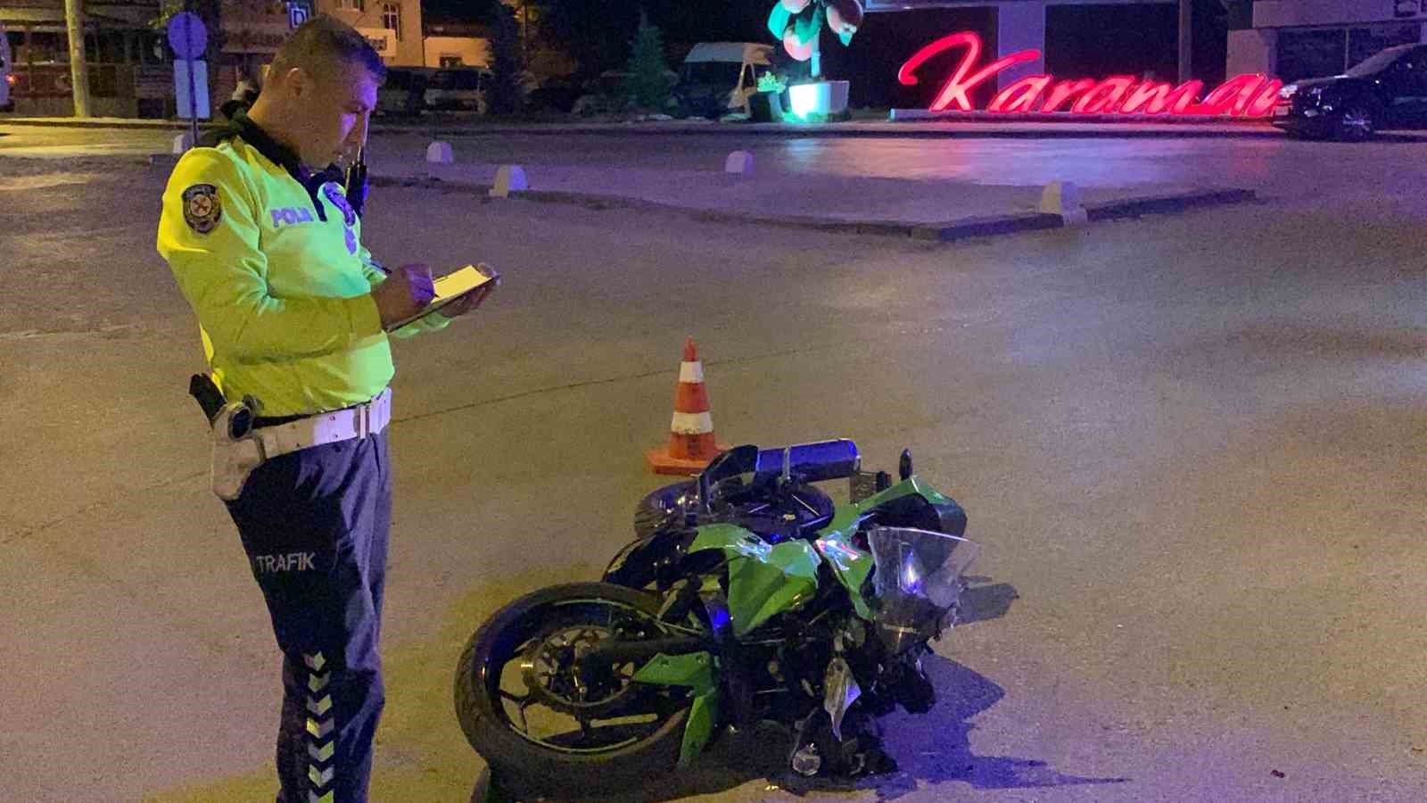 Sürat motoru ile kamyonet çarpıştı: 1 yaralı
