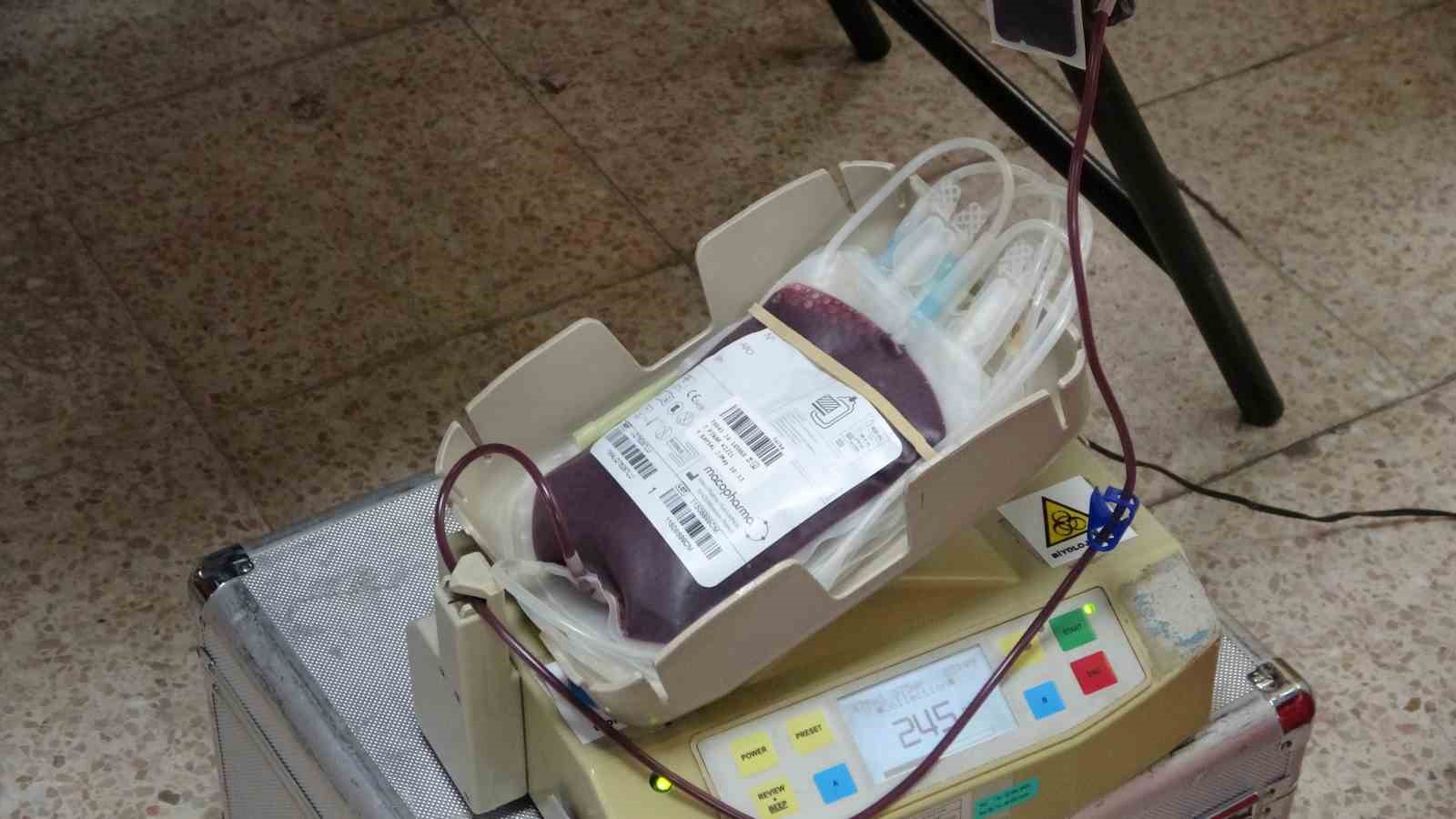 1 kan 3 can sloganı ile 270 &uuml;nite kan bağışlandı
