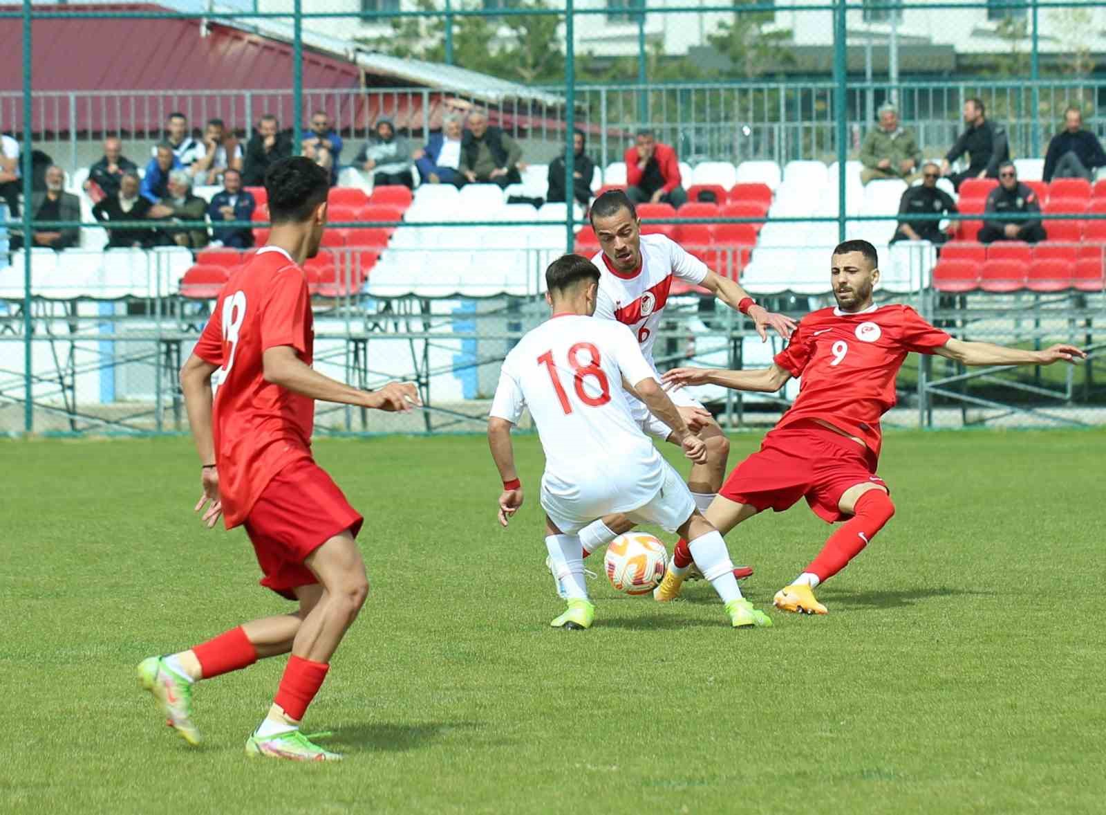 UEFA Regions Cupa’da yarı final heyecanı
