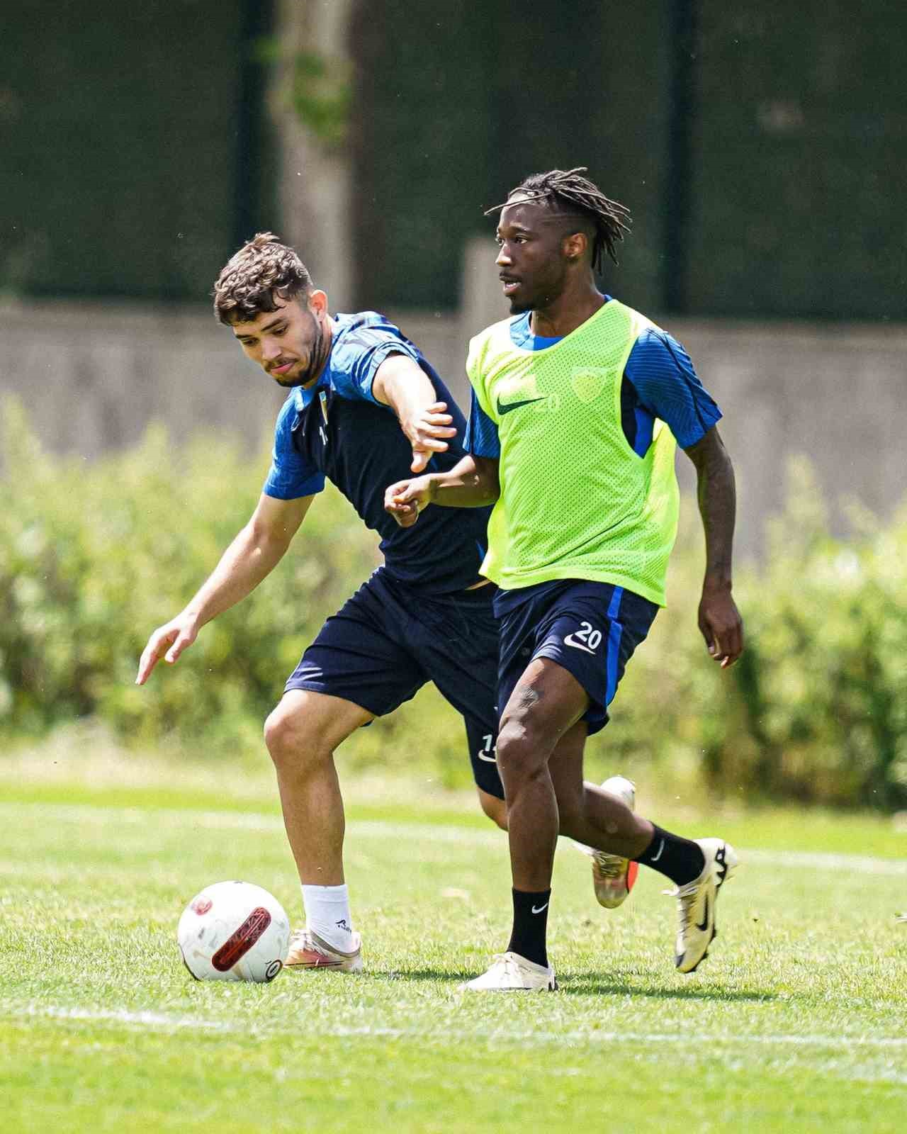 Kayserispor, sezonun son antrenmanını yaptı
