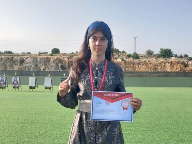 Tavşanlı Borsa İstanbul Anadolu Lisesi, Okul Sporları Geleneksel Türk Okçuluğu Türkiye Birinciliği’nde şampiyon oldu
