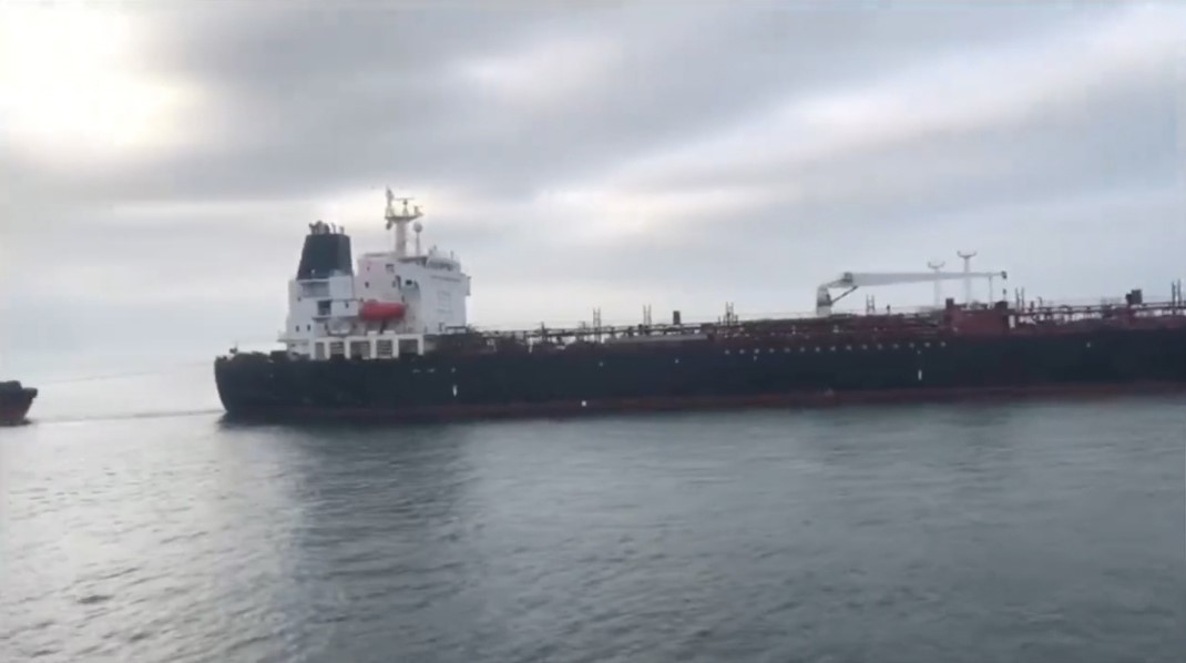 Haydarpaşa’da petrol ürünü yüklü gemi arıza verdi

