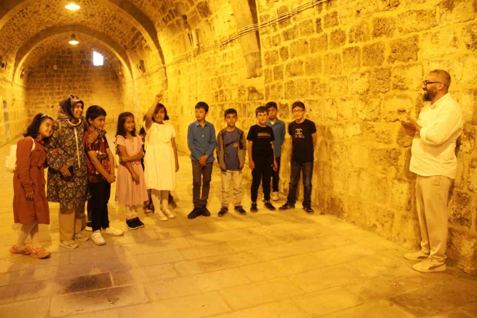 Afşin Ashab-ı Kehf&rsquo;e ziyaret&ccedil;i akını
