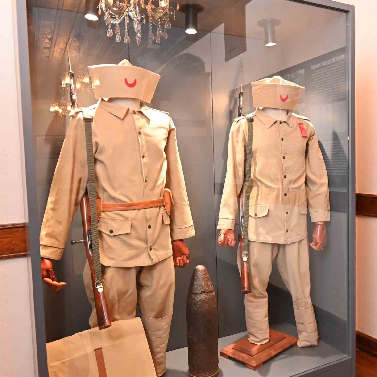 &lsquo;Balıkesir Liseli Keşşaflar M&uuml;zesi&rsquo; a&ccedil;ıldı
