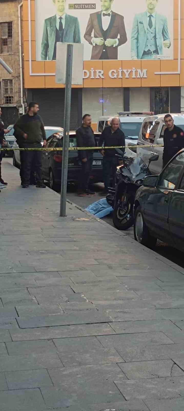 Kaldığı otelin penceresinden düşen genç kadın öldü İhlas Haber Ajansı