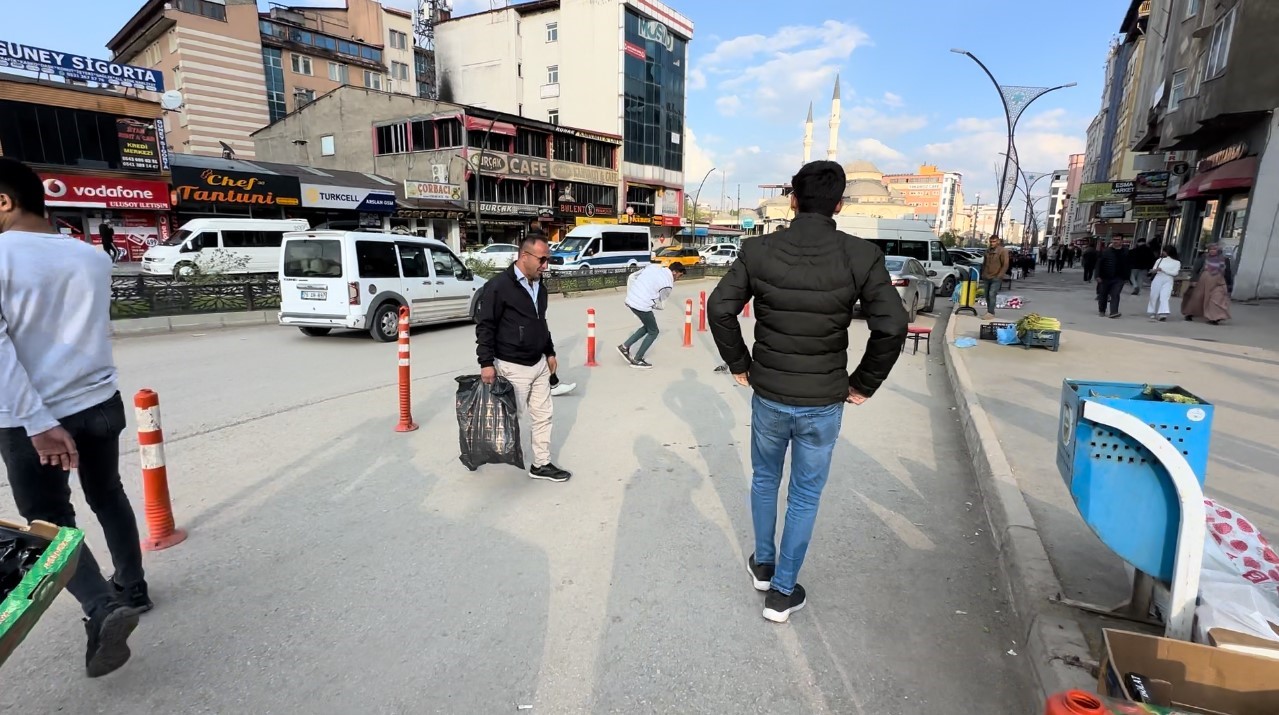 Y&uuml;ksekovalı gen&ccedil;lerden &ouml;rnek davranış: Yaralı g&uuml;vercin kurtarıldı
