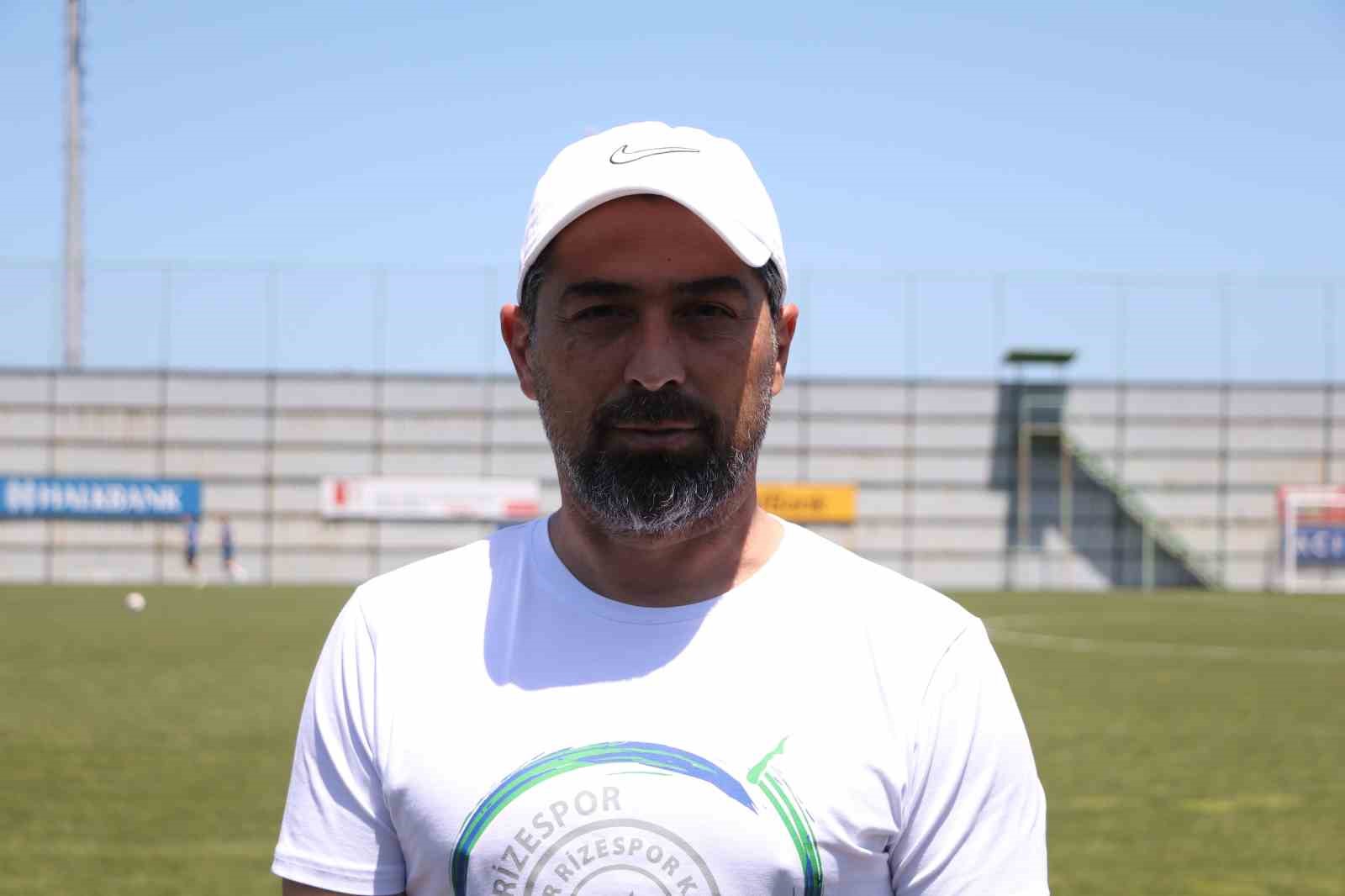 &Ccedil;aykur Rizespor, İlhan Palut ile devam edecek
