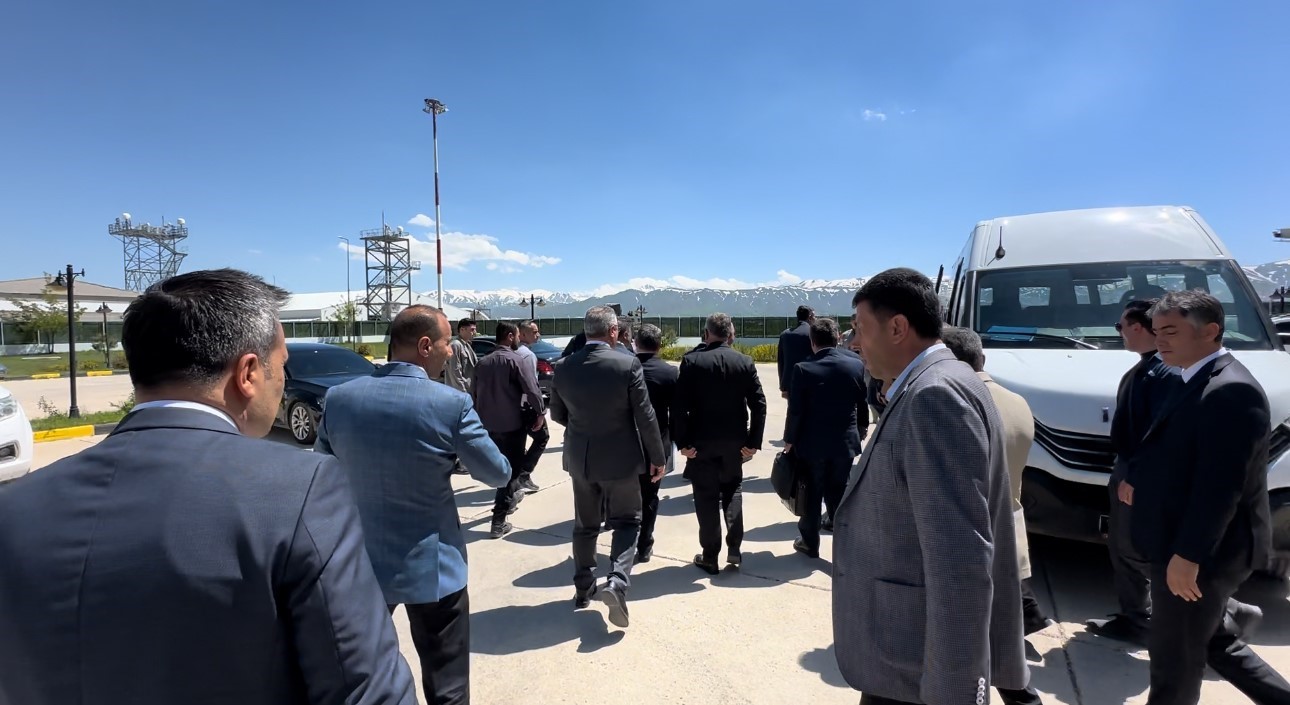 Bakan Yardımcısı Sezai U&ccedil;armak Y&uuml;ksekova&rsquo;da
