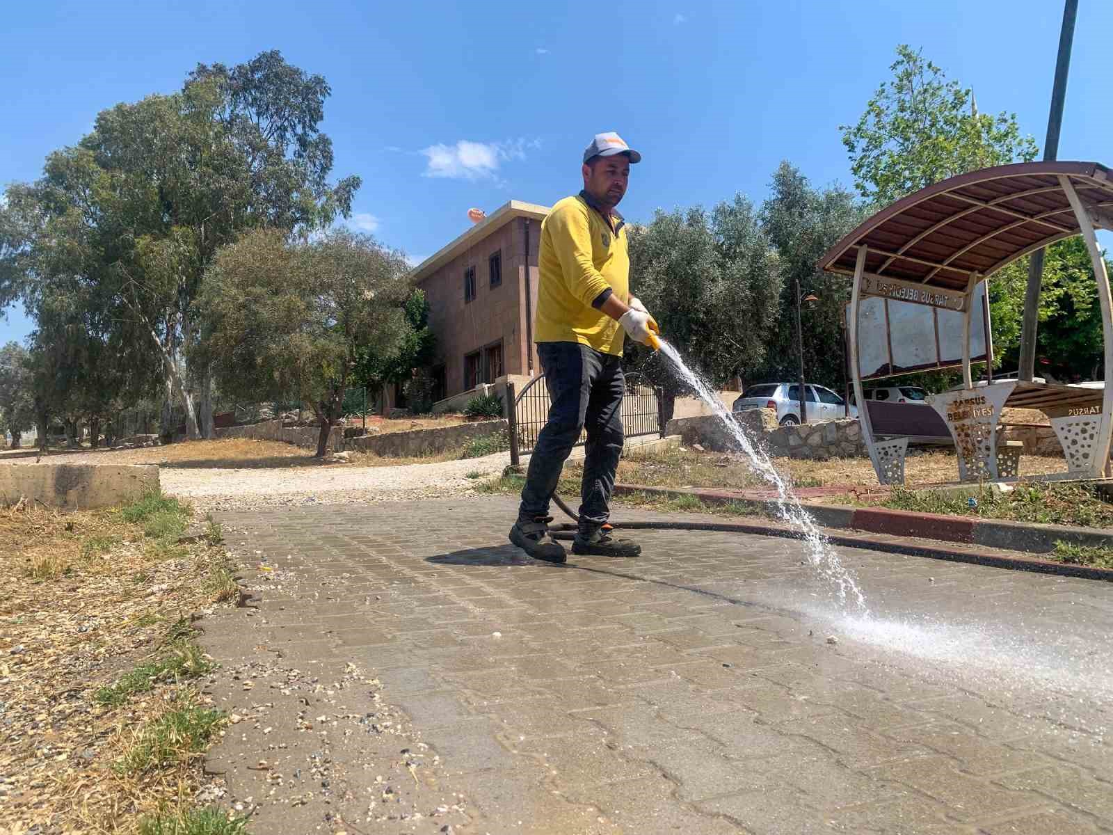 Tarsus’ta afet sonrası hasar oluşan köy yolları onarıldı
