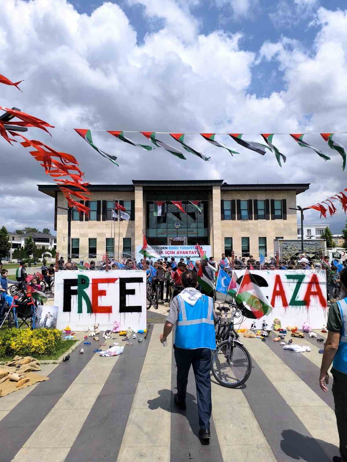 Filistin ve Doğu T&uuml;rkistan&rsquo;a STK&rsquo;lardan destek
