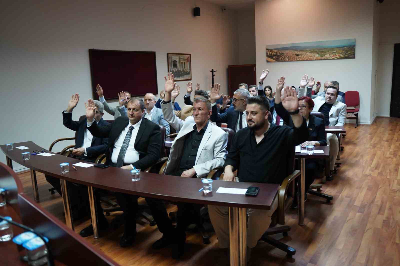 Başkan Usta: "İznik Gölü çevresinde, vahşi sulama ve ilaçlama çalışmalarında çok dikkatli olunmalı"
