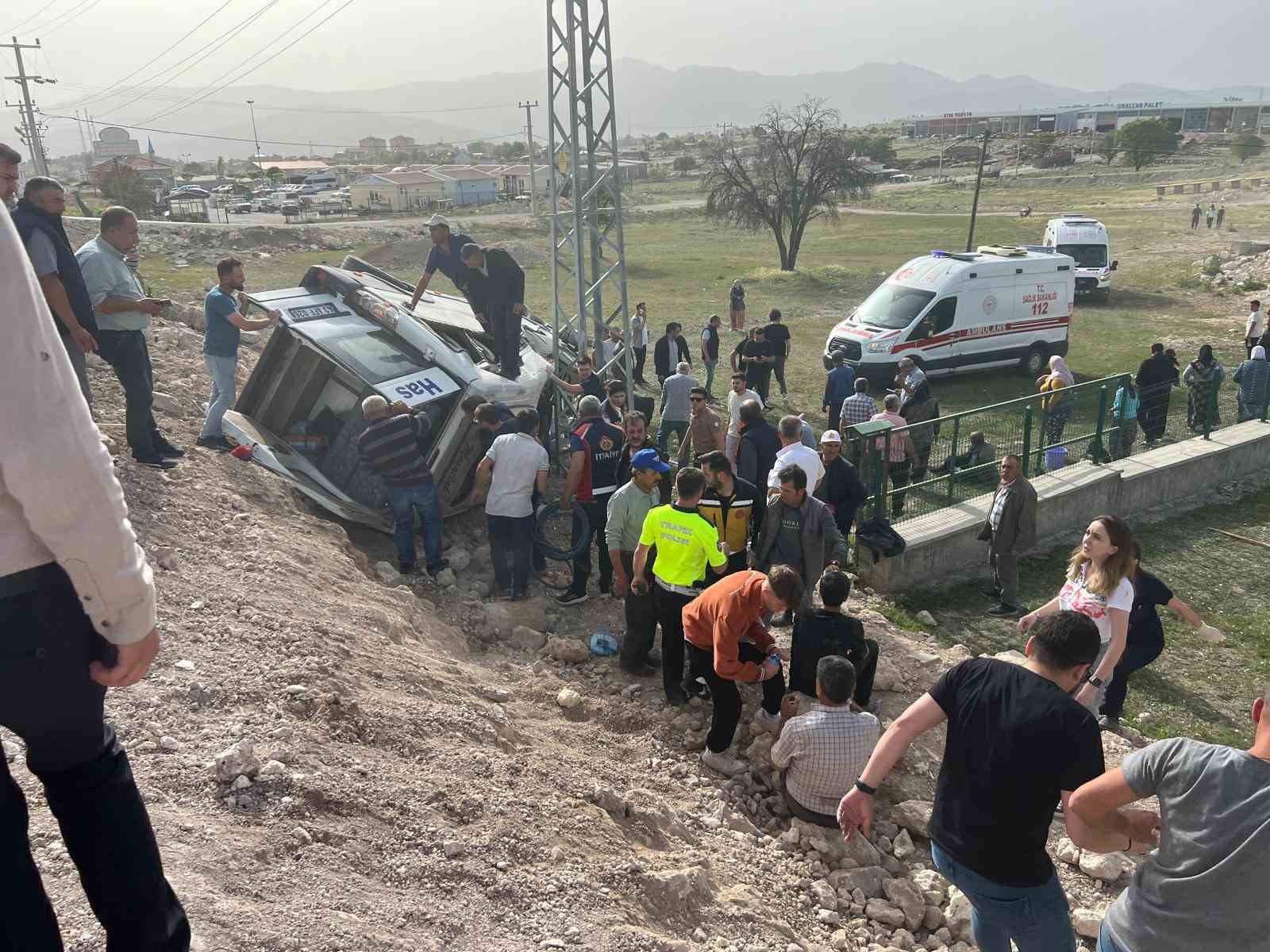 Emet’teki kazada ağır yaralanan kadın hayatını kaybetti