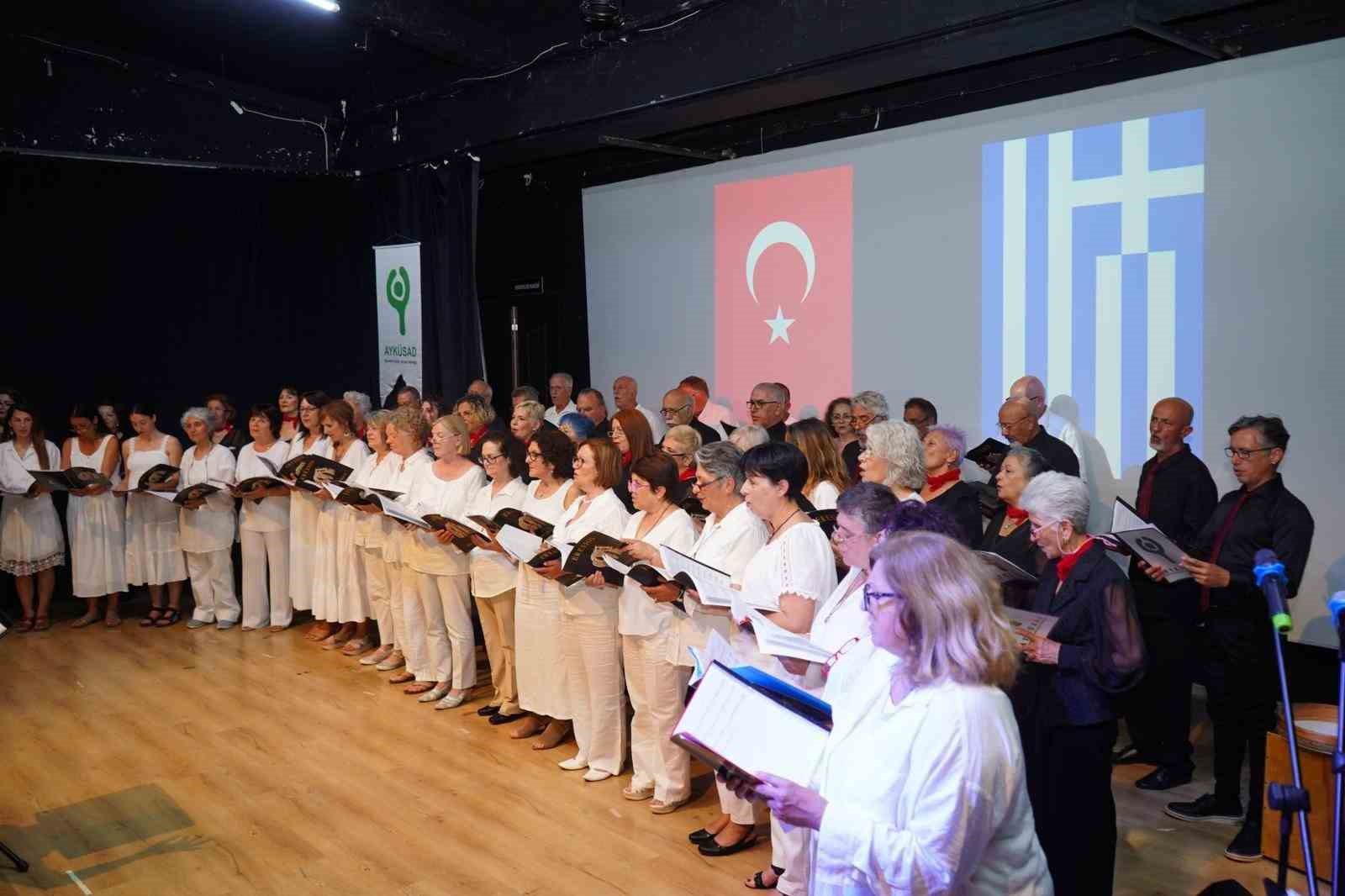 Aynı denizin şarkılarını seslendirdiler