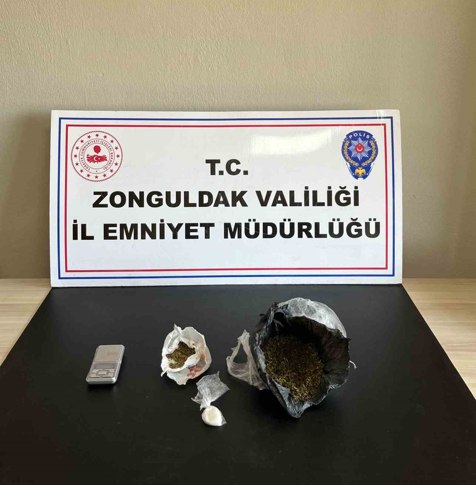 7 uyuşturucu ş&uuml;phelisi tutuklandı
