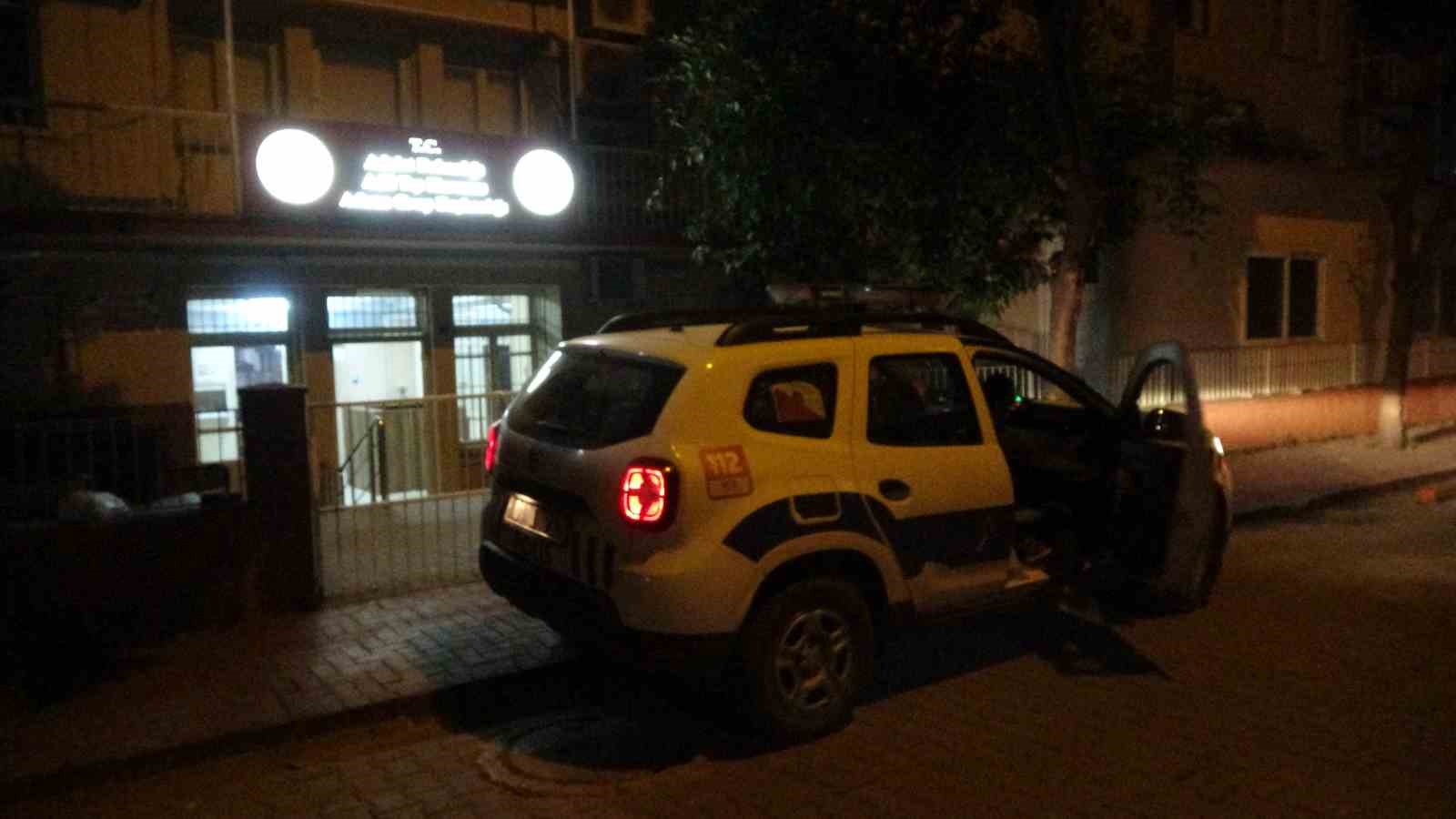 Boşandığı karısının kız kardeşini ağır yaralayıp, erkek arkadaşını &ouml;ld&uuml;rd&uuml;
