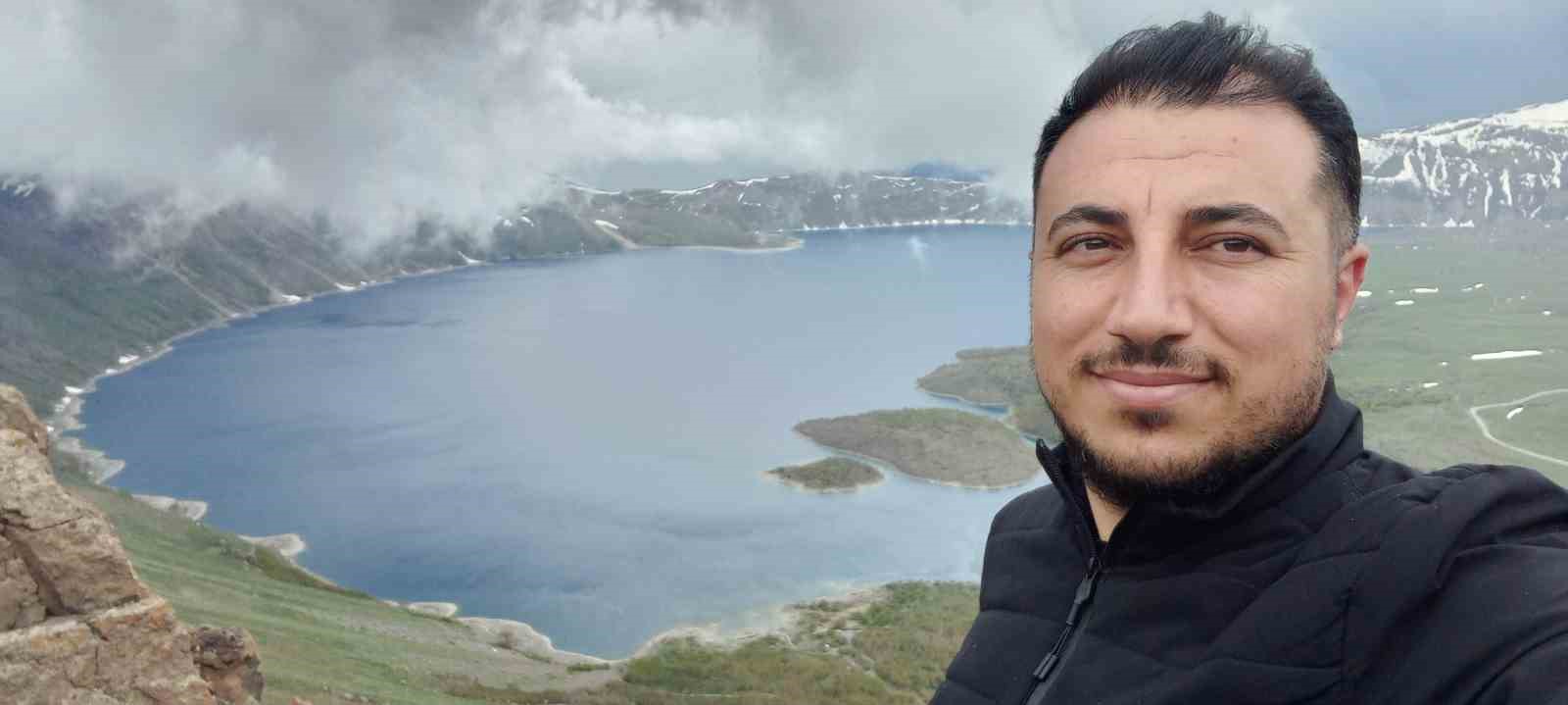 Nemrut Krater G&ouml;l&uuml;&rsquo;nde bulut ge&ccedil;işi g&ouml;rsel ş&ouml;len oluşturdu
