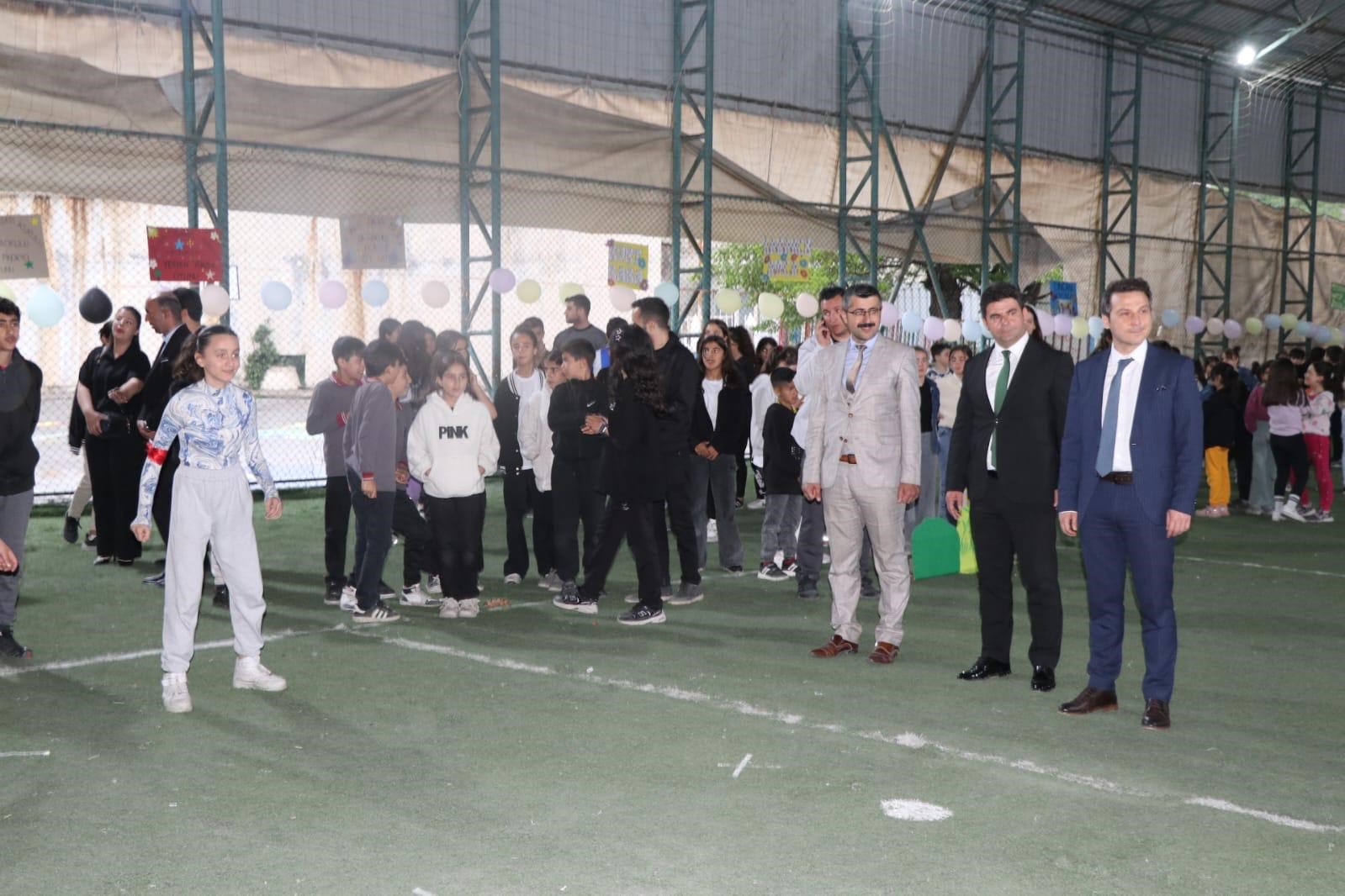 Hakkari&rsquo;de "Geleneksel &Ccedil;ocuk Oyunları Şenliği" d&uuml;zenlendi
