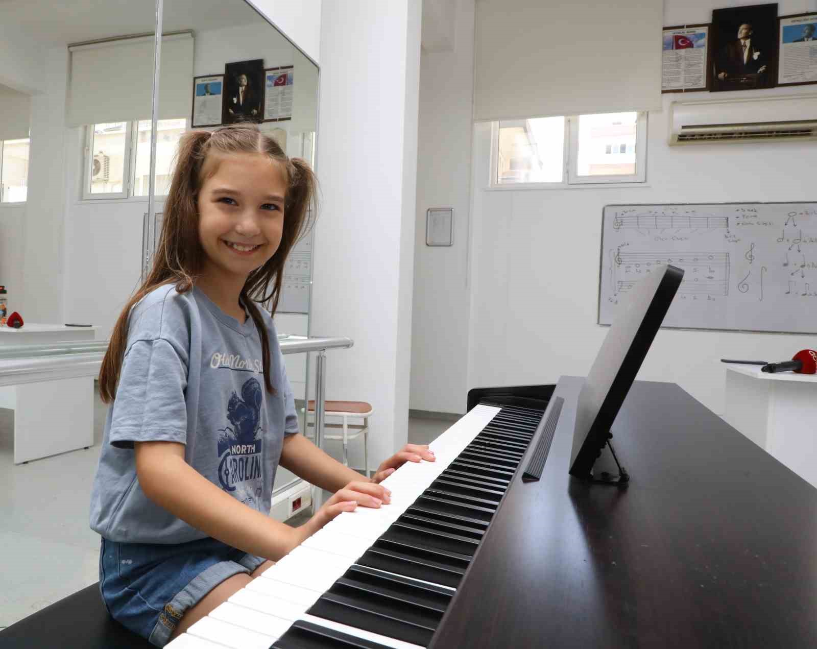 Antalya B&uuml;y&uuml;kşehir&rsquo;in yaz okulu 1 Temmuz&rsquo;da başlıyor
