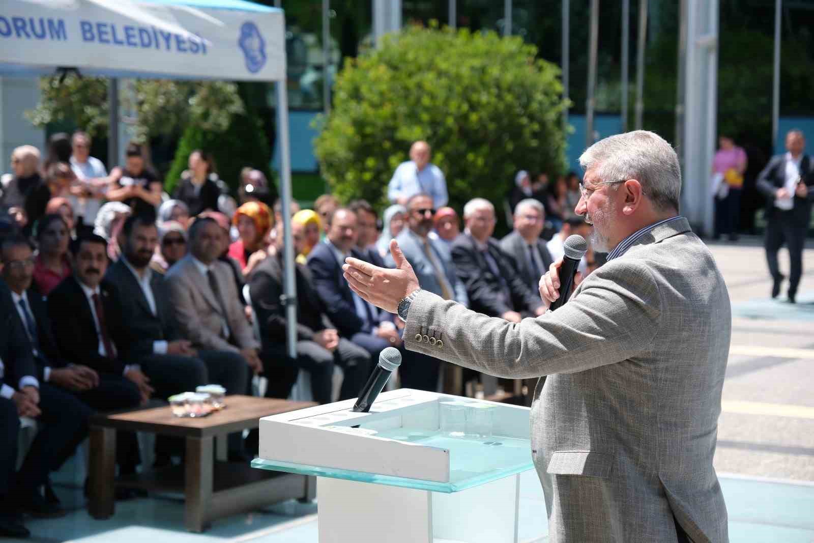 Çorum’da el emeği, göz nuru eserler görücüye çıktı