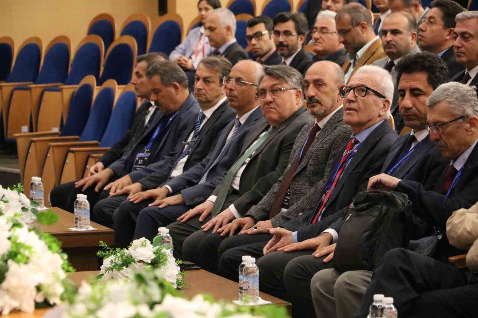 17. Ulusal Spektroskopi Kongresi ZBEÜ’de başladı