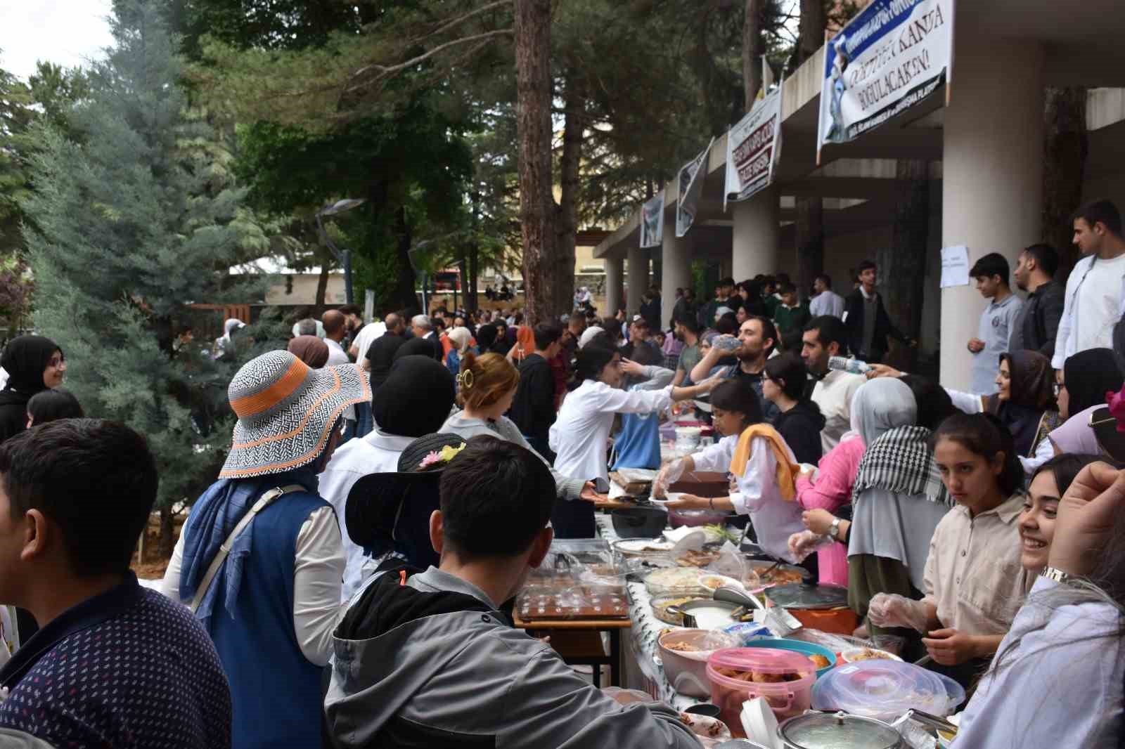 Bingöl’de Gazze için yardım etkinliği düzenlendi
