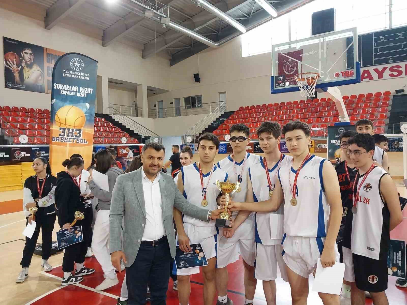 3x3 GençlikKupası’nda kupalar sahibini buldu
